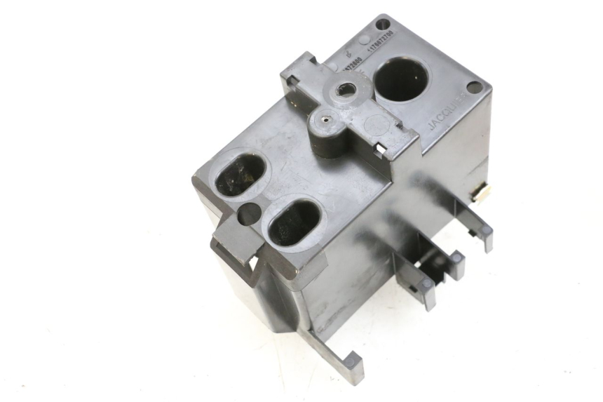 photo de POJEMNIK NA AKUMULATOR PEUGEOT LUDIX 50 (2005 - 2007) - Zoom stanu zużycia