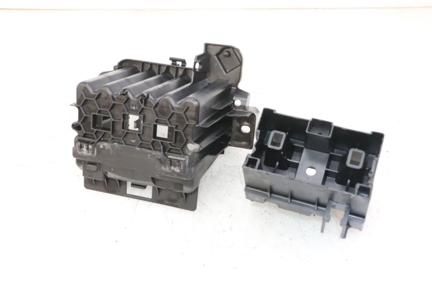 photo de POJEMNIK NA AKUMULATOR PEUGEOT CITYSTAR 2T 50 (2018 - 2021) - Inny kąt widzenia