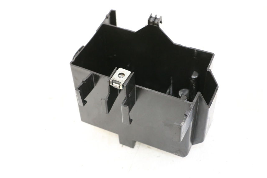 photo de POJEMNIK NA AKUMULATOR PEUGEOT LUDIX 50 (2008 - 2017) - Widok główny