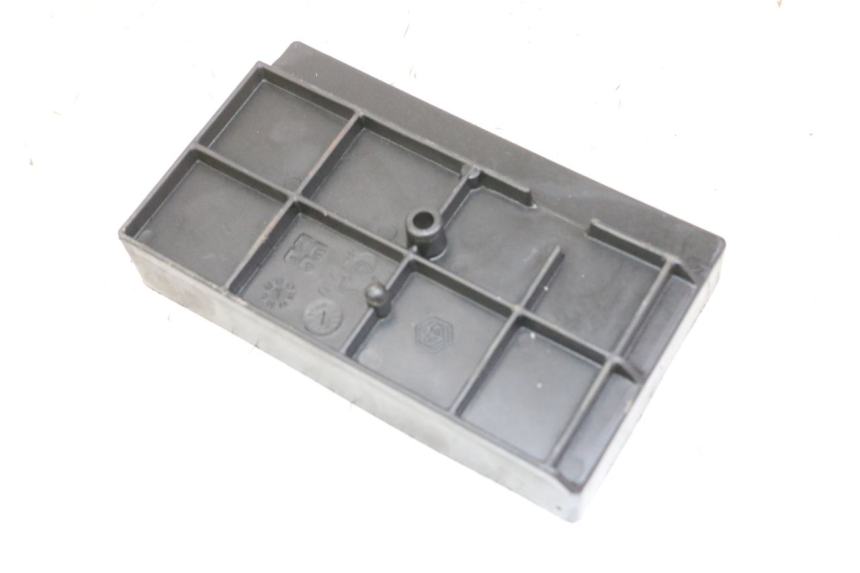 photo de POJEMNIK NA AKUMULATOR PIAGGIO VESPA LX 150 (2005 - 2013) - Szczegół części