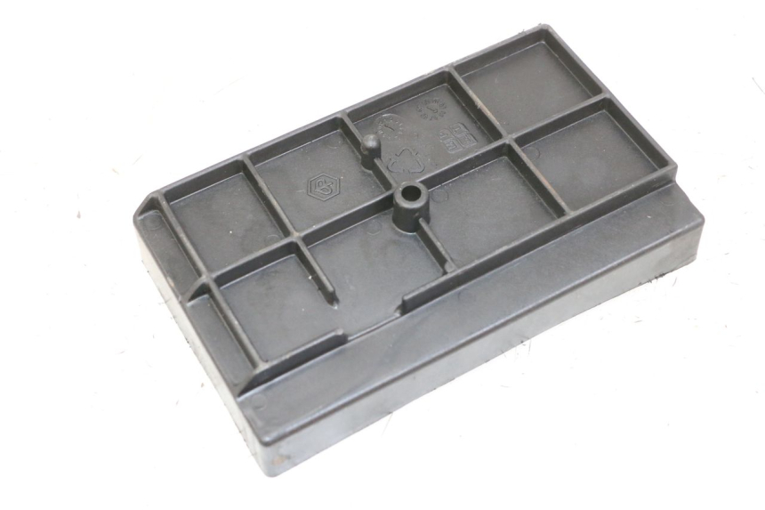 photo de POJEMNIK NA AKUMULATOR PIAGGIO VESPA LX 150 (2005 - 2013) - Zoom stanu zużycia