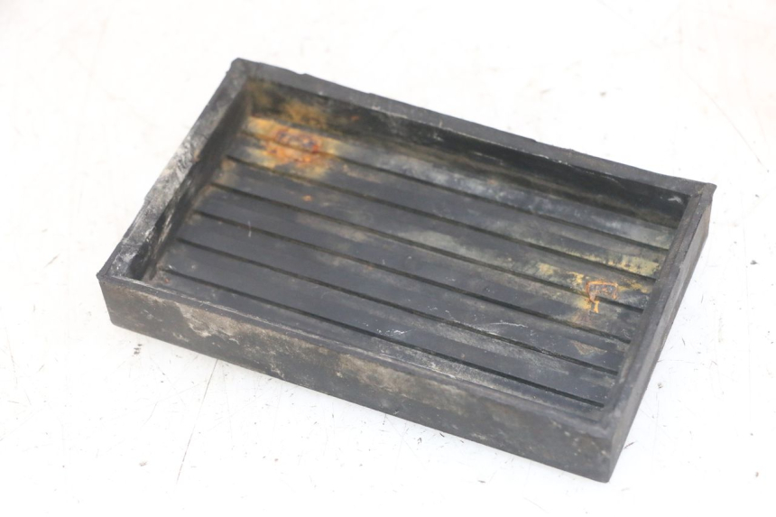 photo de POJEMNIK NA AKUMULATOR APRILIA RALLY AC 50 (1995 - 2004) - Widok główny