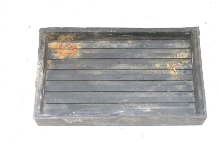 photo de POJEMNIK NA AKUMULATOR APRILIA RALLY AC 50 (1995 - 2004) - Zoom stanu zużycia