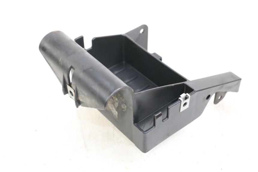 photo de POJEMNIK NA AKUMULATOR APRILIA RS 50 (2006 - 2010) - Inny kąt widzenia