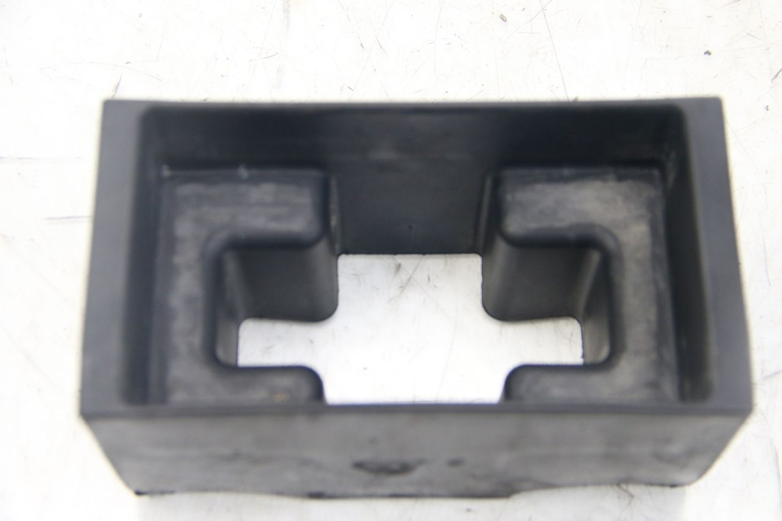 photo de POJEMNIK NA AKUMULATOR GILERA RUNNER SP 50 (2009 - 2017) - Inny kąt widzenia