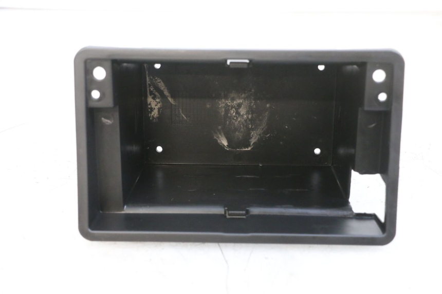 photo de POJEMNIK NA AKUMULATOR JM MOTORS SANTANA EVO 50 (2024 - 2026) - Inny kąt widzenia