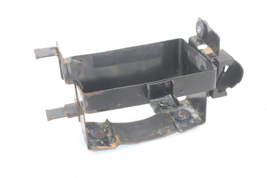 photo de POJEMNIK NA AKUMULATOR SUZUKI GS F 500 (2004 - 2007) - Widok główny