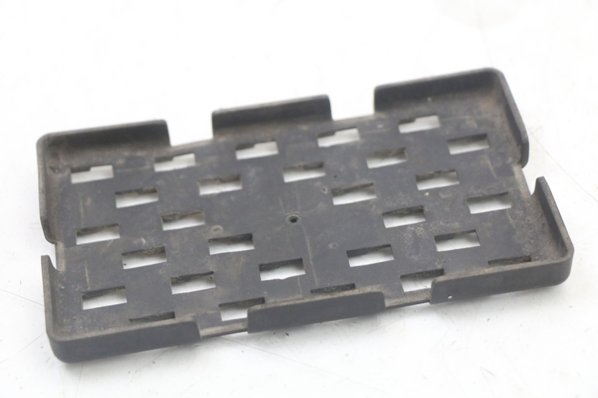 photo de POJEMNIK NA AKUMULATOR SUZUKI GSR 750 (2011 - 2017) - Zoom stanu zużycia