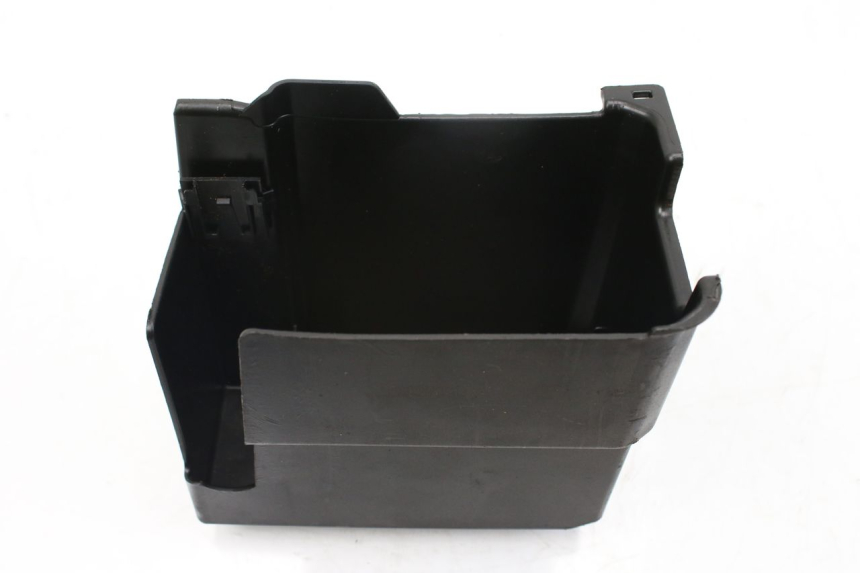 photo de POJEMNIK NA AKUMULATOR PIAGGIO VESPA GTS IGET ABS 125 (2017 - 2023) - Widok główny