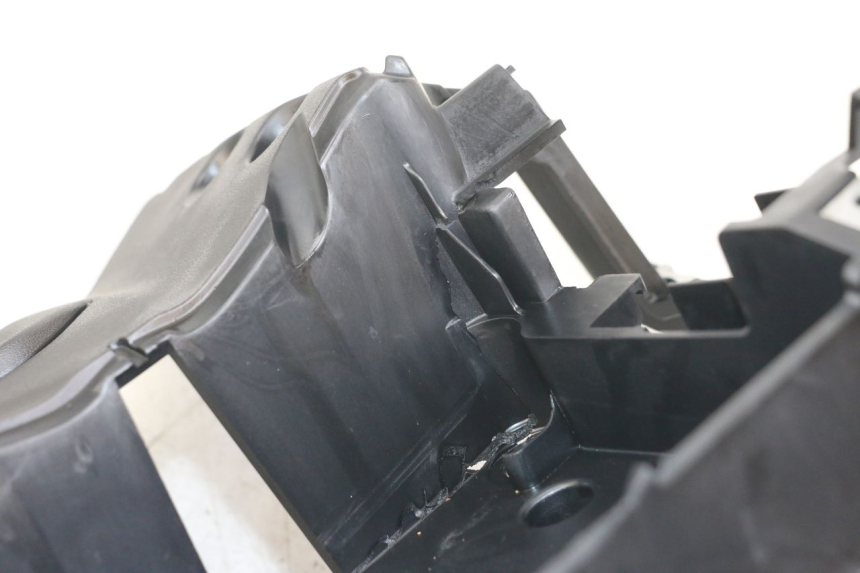 photo de POJEMNIK NA AKUMULATOR YAMAHA XMAX X-MAX ABS 125 (2017 - 2020) - Zoom stanu zużycia