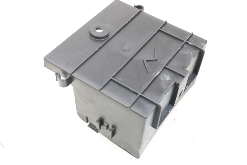 photo de POJEMNIK NA AKUMULATOR KYMCO XCITING 250 (2006 - 2009) - Zoom stanu zużycia