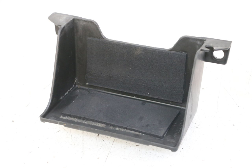 photo de POJEMNIK NA AKUMULATOR YAMAHA X-MAX XMAX ABS 250 (2010 - 2014) - Inny kąt widzenia