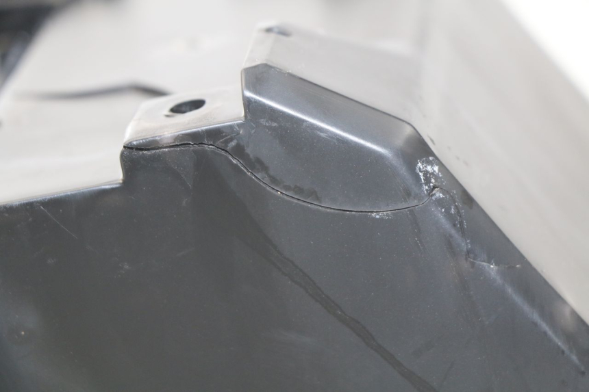 photo de POJEMNIK NA AKUMULATOR KAWASAKI Z Z900 900 (2017 - 2019) - Zbliżenie techniczne