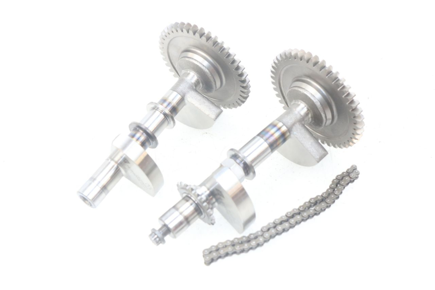 photo de Wahacz silnika BMW F GS K81 850 (2018 - 2023) - Zbliżenie techniczne