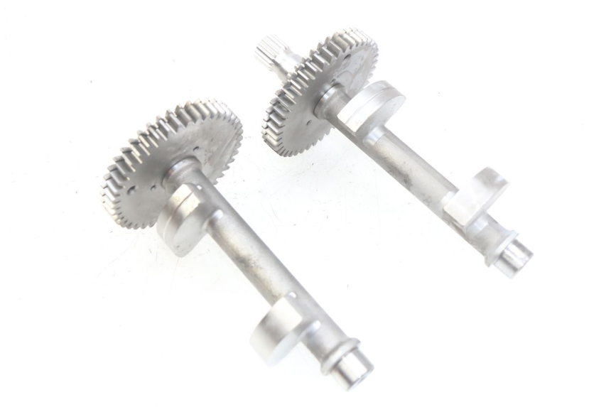 photo de Wahacz silnika HONDA FJS SILVERWING SILVER WING 400 (2009 - 2016) - Zbliżenie techniczne