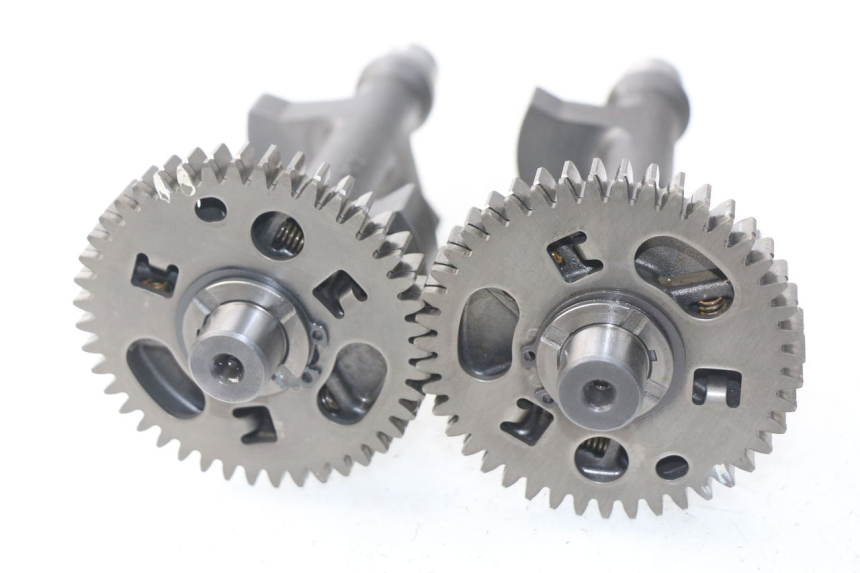 photo de Wahacz silnika HONDA INTEGRA NC D 750 (2016 - 2018) - Inny kąt widzenia