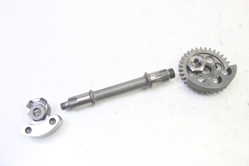 photo de Wahacz silnika YAMAHA YZF YZ-F 450 (2014 - 2016) - Widok główny