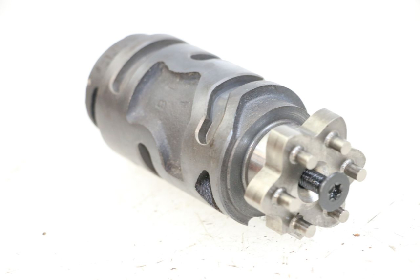 photo de WYBÓR WKŁADKI ZAMKA SHERCO CITY CORP 125 (2003 - 2007) - Inny kąt widzenia