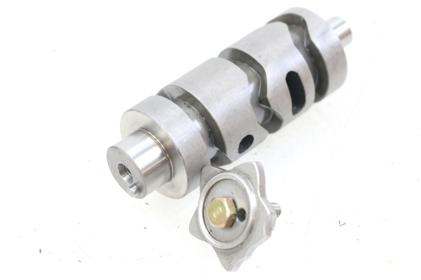 photo de WYBÓR WKŁADKI ZAMKA DAELIM VL DAYSTAR 125 (2000 - 2011) - Zbliżenie techniczne