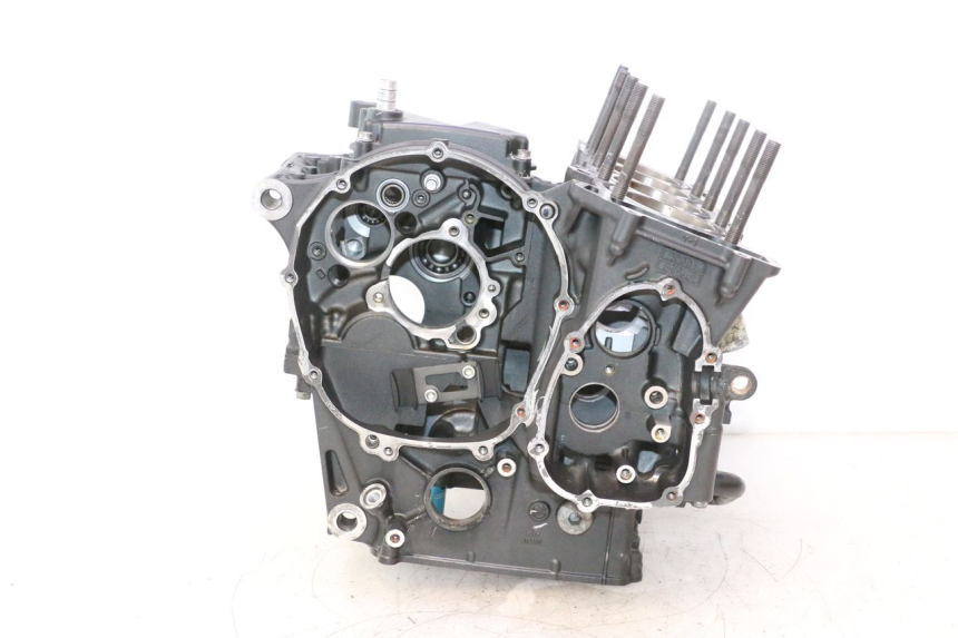 photo de DOLNA CZĘŚĆ SILNIKA YAMAHA YZF R6 600 (2008 - 2009) - Widok ogólny