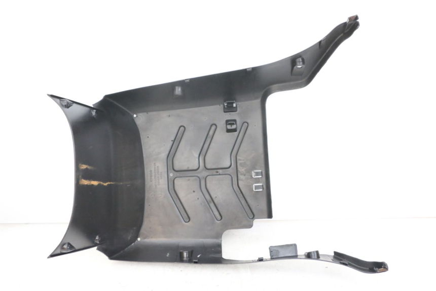 photo de PROGIEBIEŃ NADWOZIA KYMCO AGILITY 4T 50 (2018 - 2022) - Zbliżenie techniczne