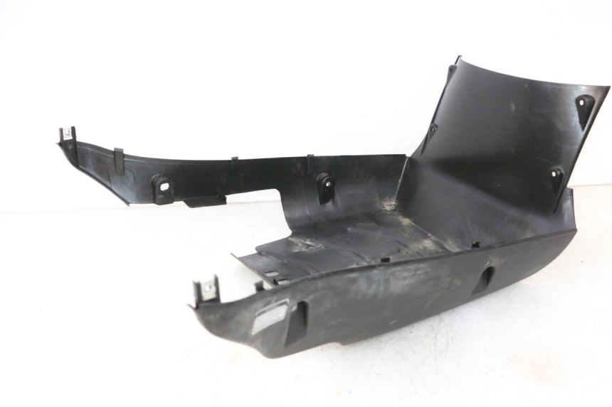 photo de PROGIEBIEŃ NADWOZIA KYMCO AGILITY 4T 50 (2018 - 2022) - Inny kąt widzenia