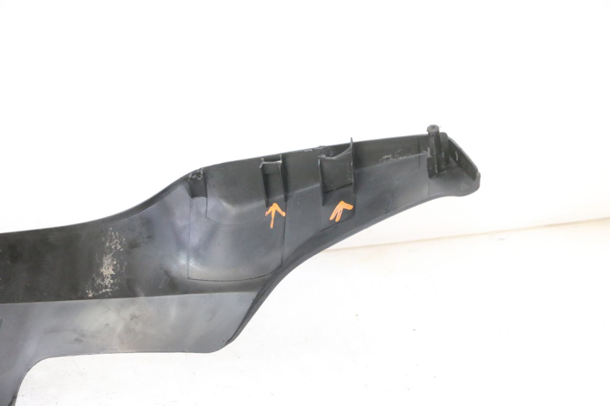 photo de progi boczne KYMCO AGILITY NAKED RENOUVO 2T 50 (2011 - 2018) - Inny kąt widzenia