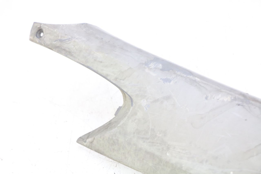 photo de PRAWA TYLNA LISTWA PROGOWA HONDA FES PANTHEON 2T 125 (1998 - 2002) - Zbliżenie techniczne