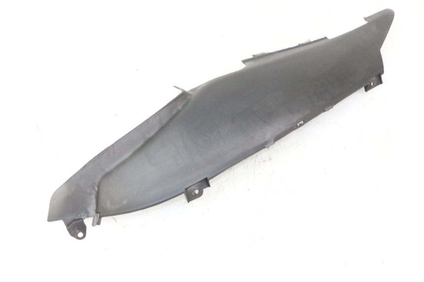 photo de PRAWA TYLNA LISTWA PROGOWA GILERA NEXUS 300 (2008 - 2013) - Widok główny