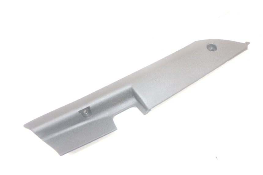 photo de PRAWA TYLNA LISTWA PROGOWA MASH LEGEND'R 4T 50 (2021 - 2025) - Widok główny