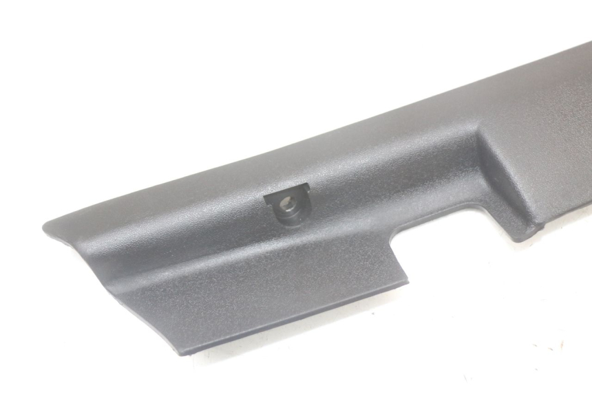 photo de PRAWA TYLNA LISTWA PROGOWA MASH LEGEND'R 4T 50 (2021 - 2025) - Szczegół części