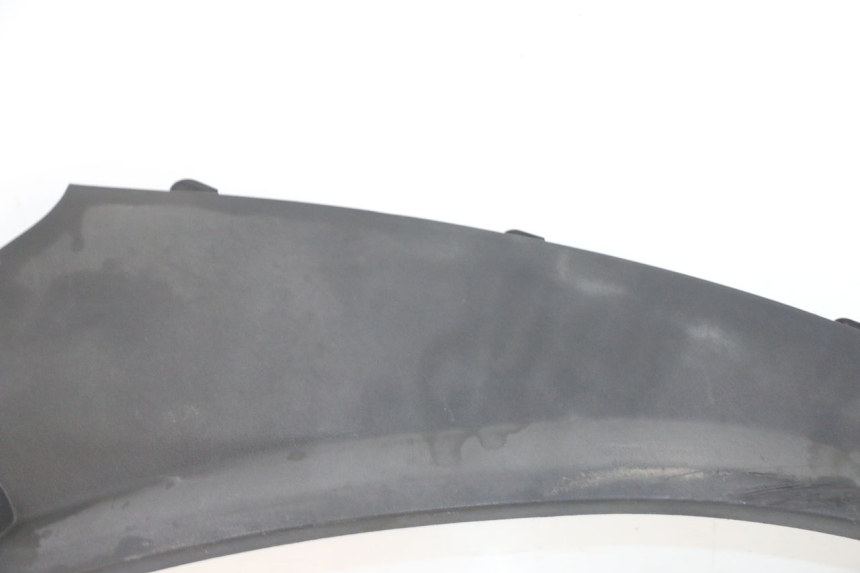 photo de PRAWA TYLNA LISTWA PROGOWA PIAGGIO MP3 LT 300 (2010 - 2016) - Oznaczenia i referencje