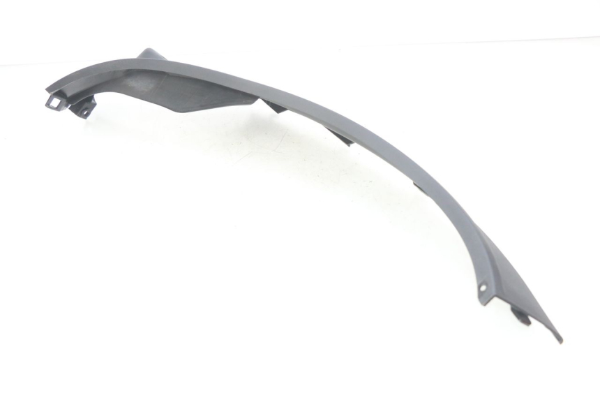 photo de PRAWA TYLNA LISTWA PROGOWA PIAGGIO MP3 500 (2011 - 2015) - Inny kąt widzenia