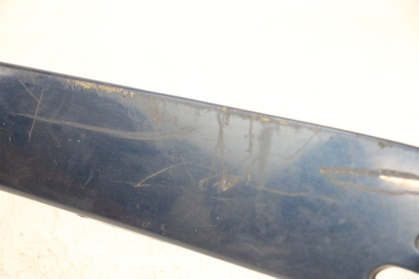 photo de PRAWA TYLNA LISTWA PROGOWA PIAGGIO VESPA LX 150 (2005 - 2013) - Zoom stanu zużycia