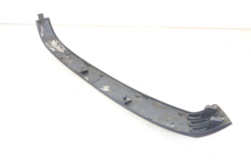 photo de PRAWA TYLNA LISTWA PROGOWA PIAGGIO VESPA LX 150 (2005 - 2013) - Widok ogólny