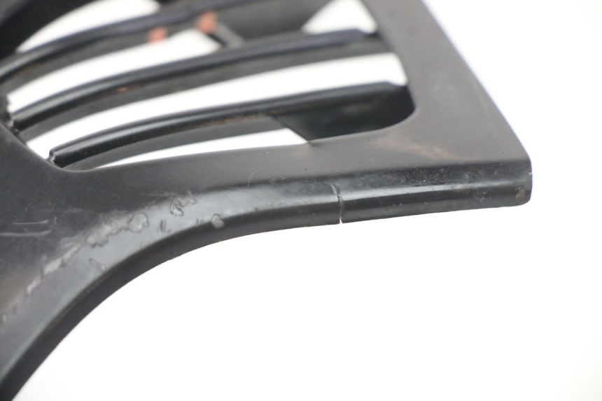 photo de PRAWA TYLNA LISTWA PROGOWA PIAGGIO VESPA LX 2T 50 (2005 - 2013) - Część sprawdzona