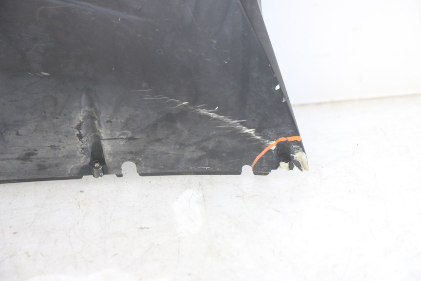 photo de PRAWA TYLNA LISTWA PROGOWA PEUGEOT SPEEDFIGHT 4 4T 50 (2015 - 2020) - Oznaczenia i referencje