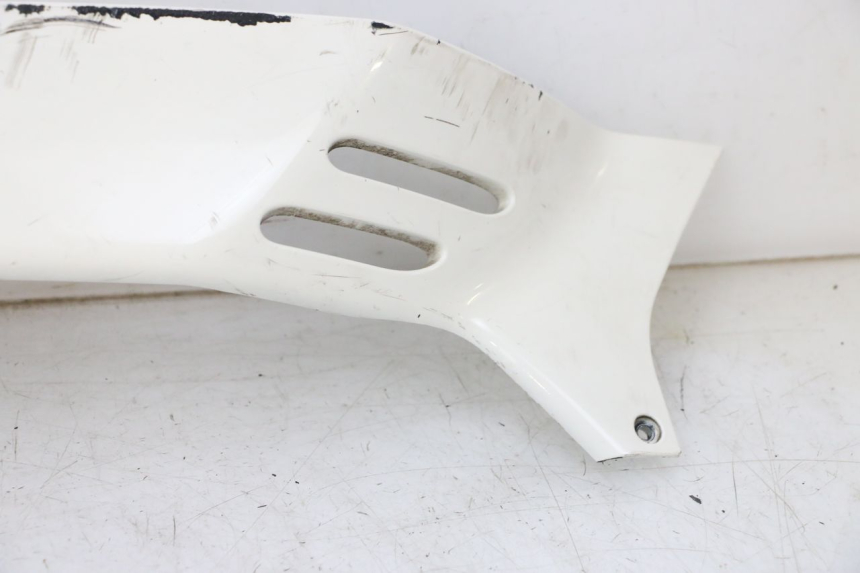 photo de PRAWA TYLNA LISTWA PROGOWA PIAGGIO VESPA GTS SUPER IE 125 (2009 - 2016) - Oznaczenia i referencje