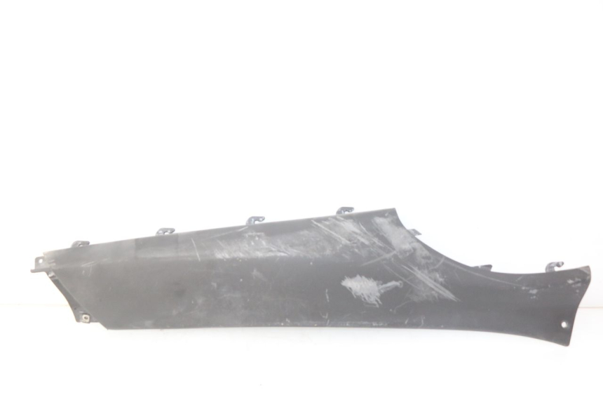 photo de PRAWA TYLNA LISTWA PROGOWA PIAGGIO X9 EVOLUTION 125 (2003 - 2007) - Widok główny