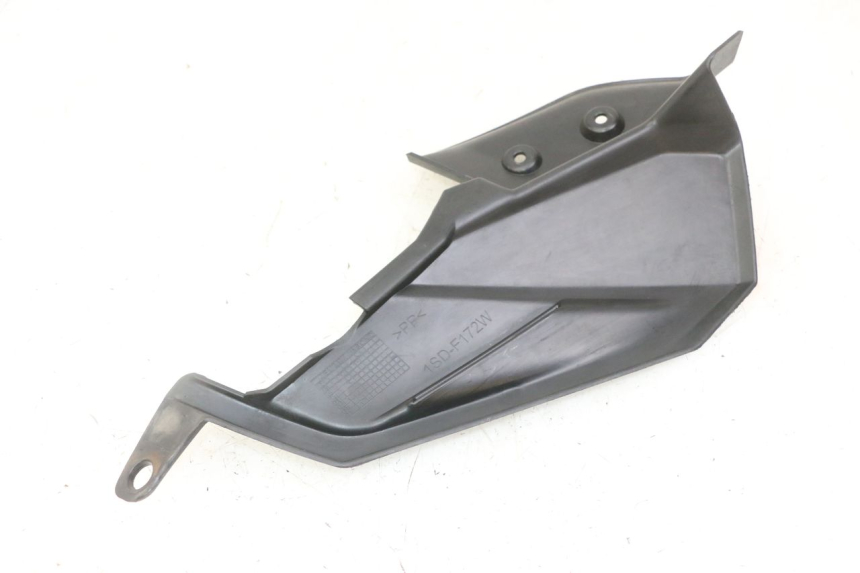 photo de PRAWA TYLNA LISTWA PROGOWA YAMAHA YP X-MAX XMAX 400 (2014 - 2017) - Szczegół części