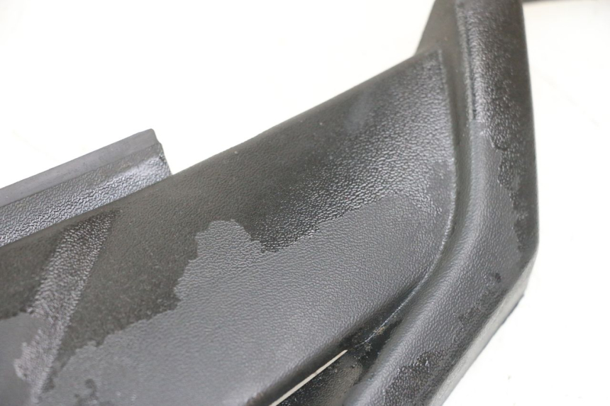 photo de PRAWA TYLNA LISTWA PROGOWA YAMAHA YP X-MAX XMAX 400 (2014 - 2017) - Inny kąt widzenia