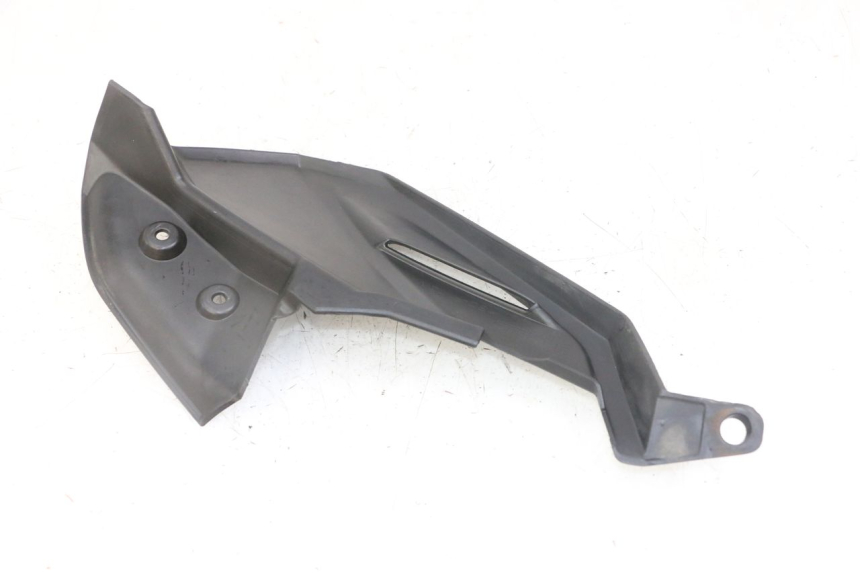 photo de PRAWA TYLNA LISTWA PROGOWA YAMAHA YP X-MAX XMAX 400 (2014 - 2017) - Widok ogólny