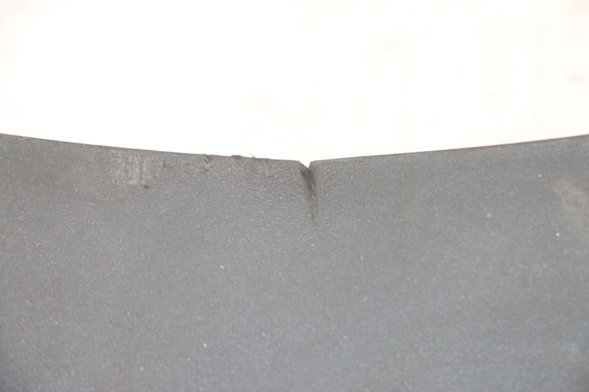 photo de TYLNY LEWY PROG PIAGGIO MP3 LT 300 (2010 - 2016) - Zbliżenie komponentów