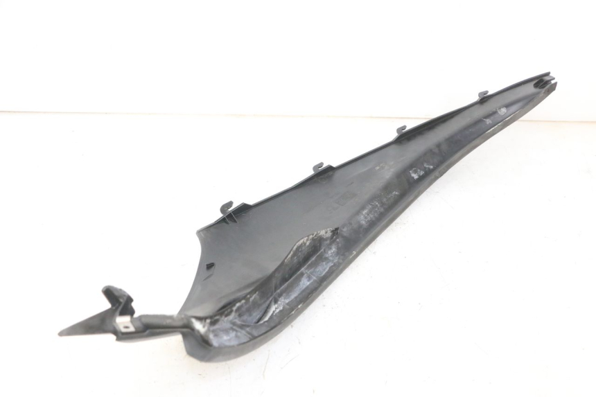 photo de TYLNY LEWY PROG PIAGGIO MP3 LT 300 (2010 - 2016) - Zbliżenie techniczne