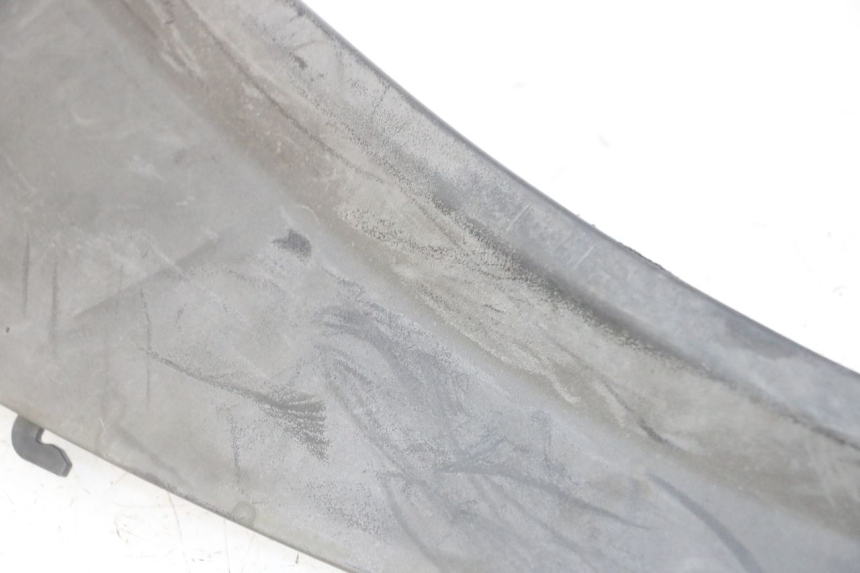 photo de TYLNY LEWY PROG PIAGGIO MP3 LT 300 (2010 - 2016) - Punkty mocowania