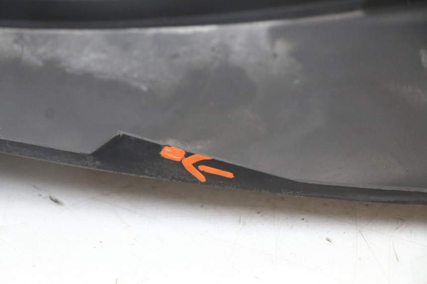 photo de TYLNY LEWY PROG PIAGGIO MP3 125 (2006 - 2014) - Część sprawdzona