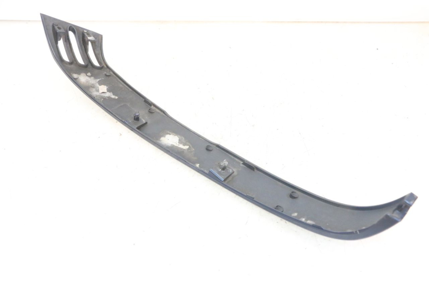 photo de TYLNY LEWY PROG PIAGGIO VESPA LX 150 (2005 - 2013) - Zbliżenie techniczne