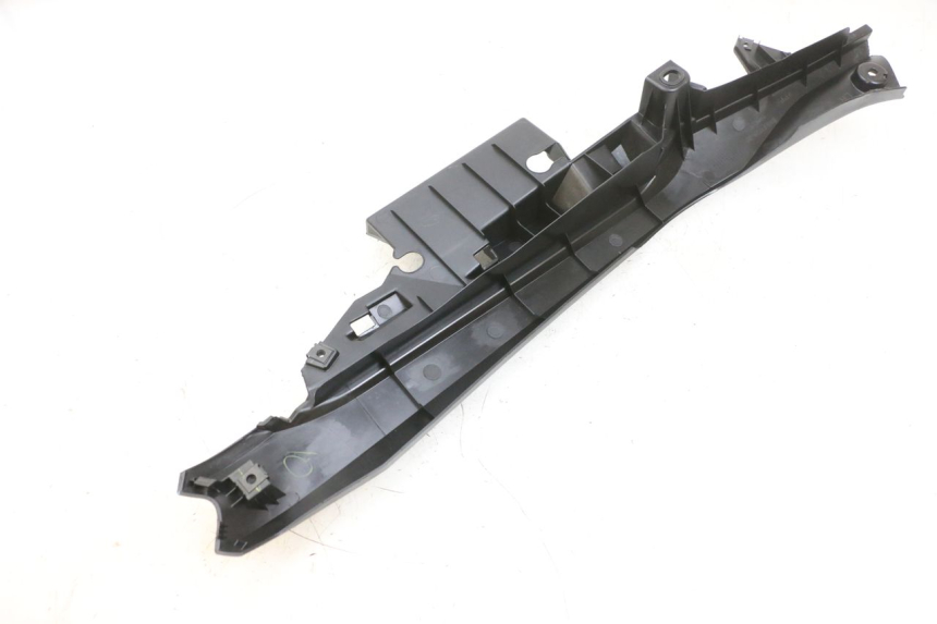 photo de TYLNY LEWY PROG YAMAHA TRICITY 300 (2020 - 2024) - Inny kąt widzenia