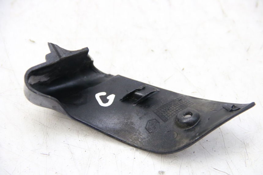 photo de TYLNY LEWY PROG PIAGGIO VESPA GRANTURISMO 125 (2003 - 2007) - Zoom stanu zużycia