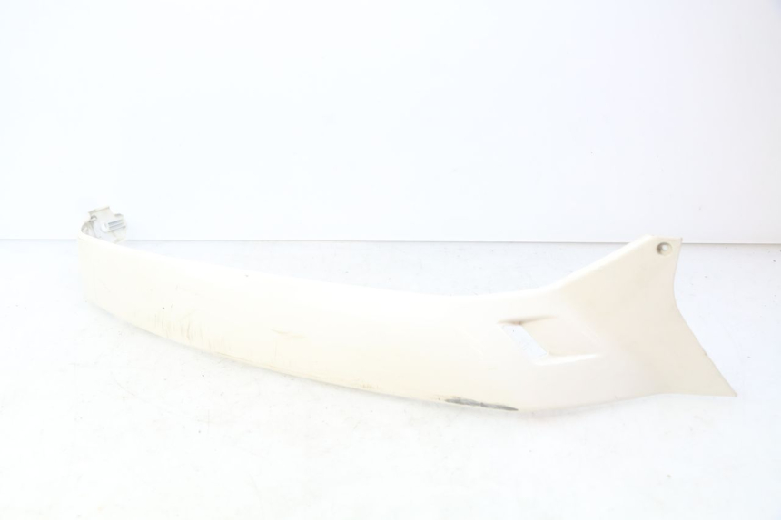 photo de TYLNY LEWY PROG PIAGGIO VESPA GTS IGET ABS 125 (2017 - 2023) - Szczegół części